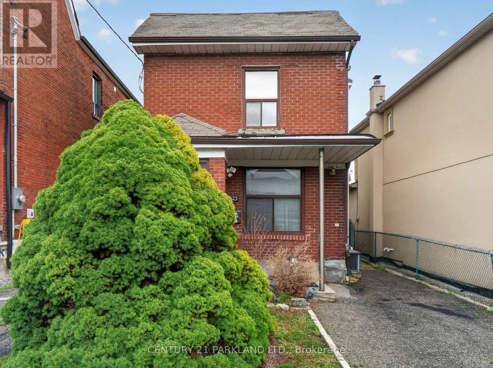 323 Nairn Avenue, Toronto, Ontario  M6E 4H9 - Photo 27 - W13738780