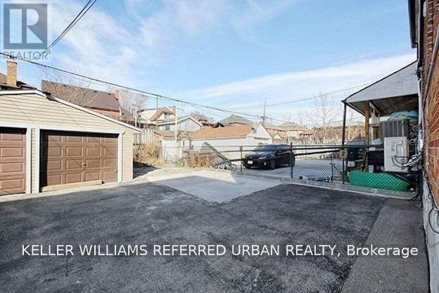 Main - 2286 Dufferin Street, Toronto, Ontario  M6E 3S3 - Photo 6 - W13738792