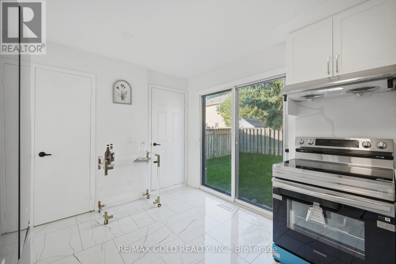 29 Fern Valley Crescent, Brampton, Ontario  L6R 1K7 - Photo 18 - W13738836