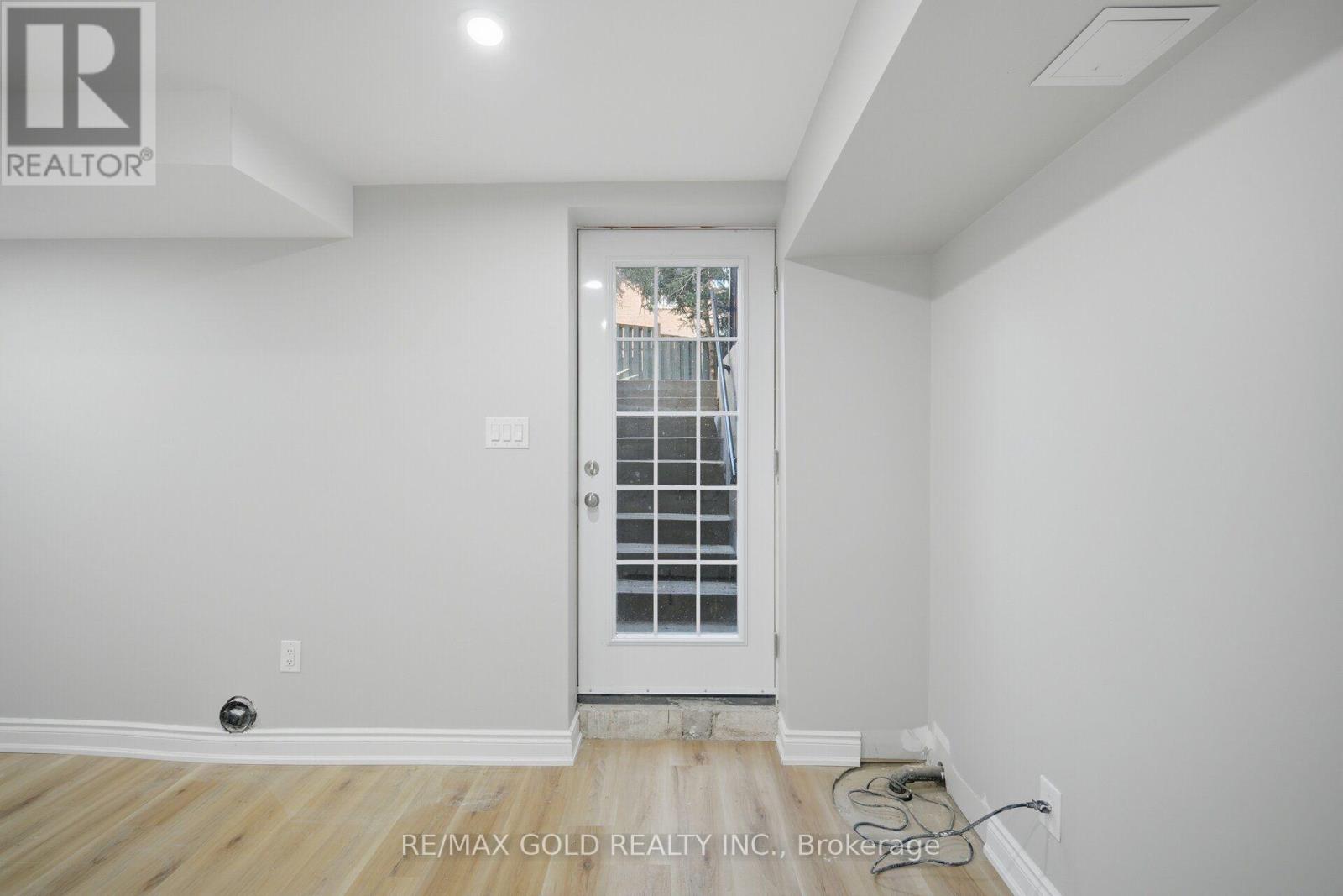 29 Fern Valley Crescent, Brampton, Ontario  L6R 1K7 - Photo 43 - W13738836