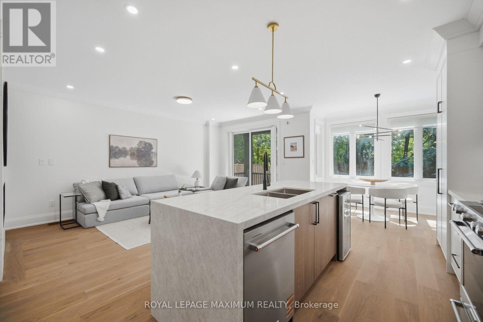 11 Park Boulevard, Toronto, Ontario  M8W 1G3 - Photo 12 - W13738880