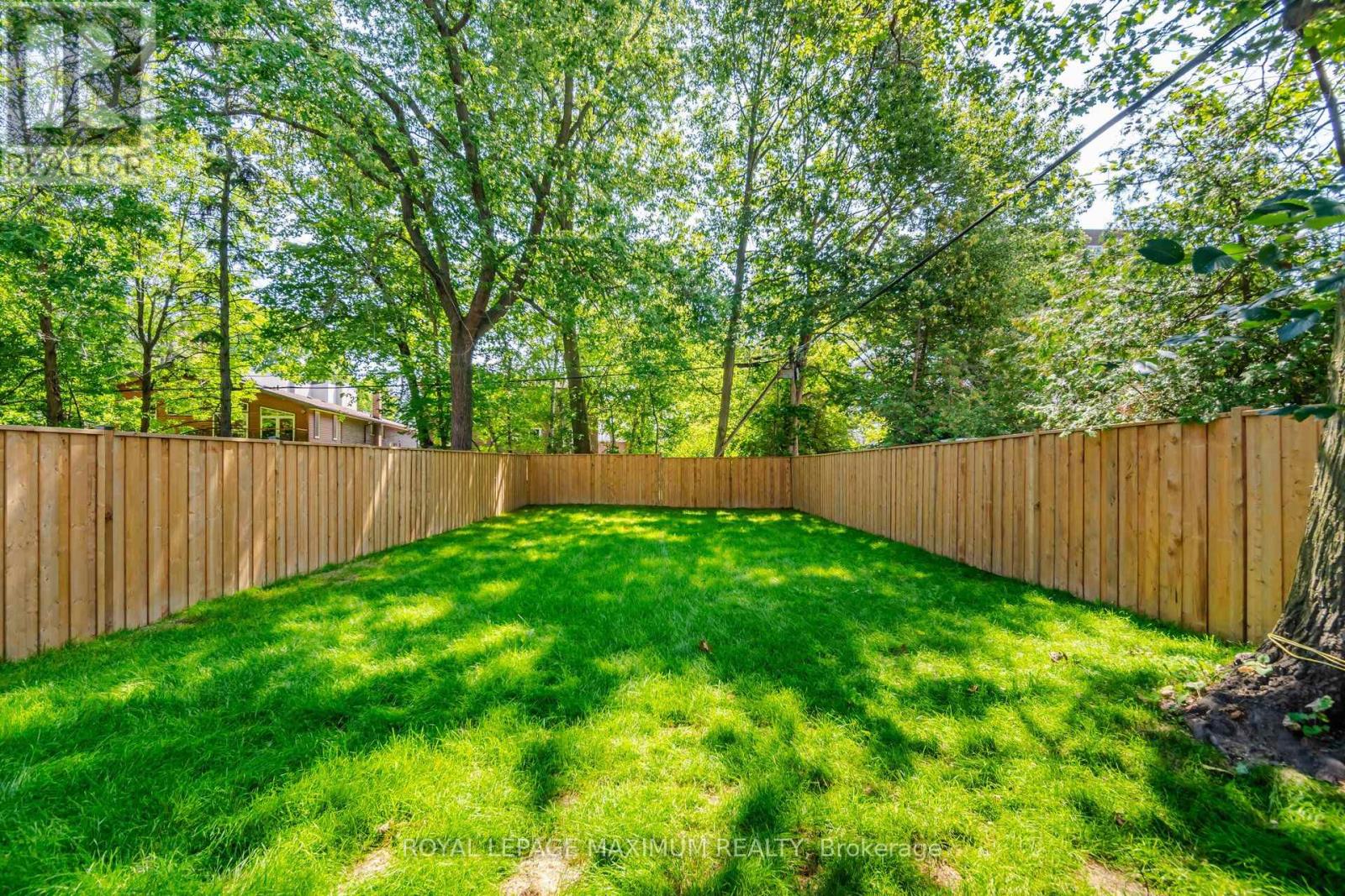 11 Park Boulevard, Toronto, Ontario  M8W 1G3 - Photo 46 - W13738880