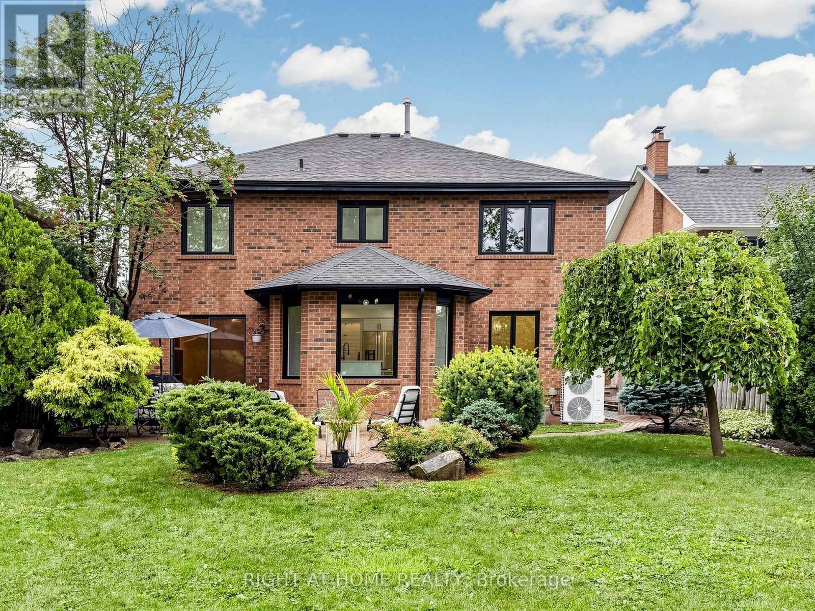 2920 Kingsway Drive, Oakville, Ontario  L6J 6R2 - Photo 3 - W13738934