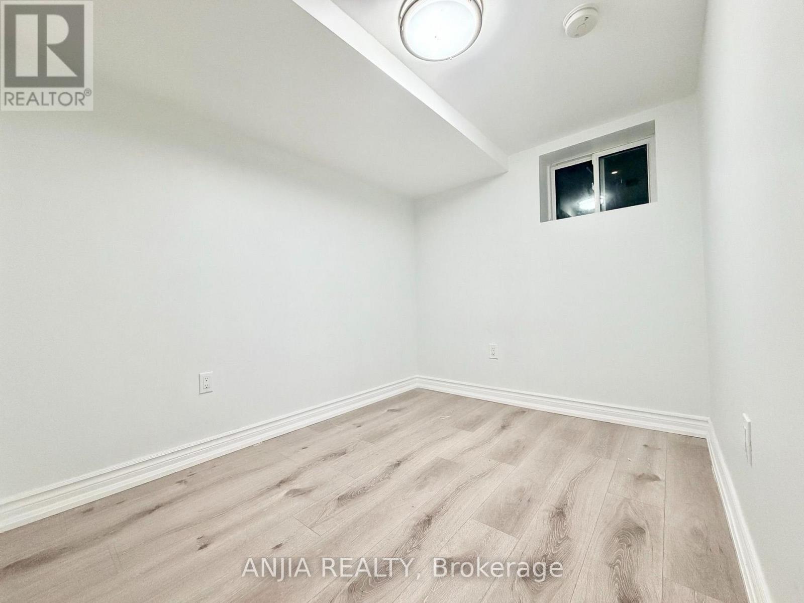 77 Nash Drive, Toronto, Ontario  M3M 2L6 - Photo 18 - W13712514