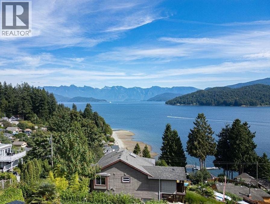 491 Woodland Avenue, Gibsons, British Columbia  V0N 1V1 - Photo 37 - R3160978