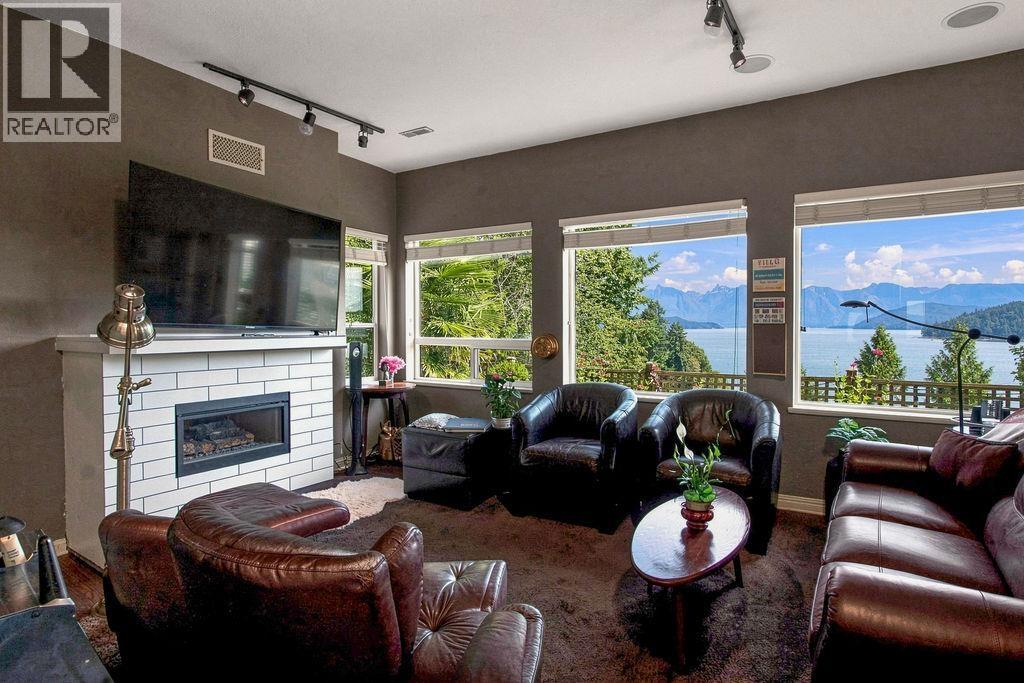 491 Woodland Avenue, Gibsons, British Columbia  V0N 1V1 - Photo 22 - R3160978