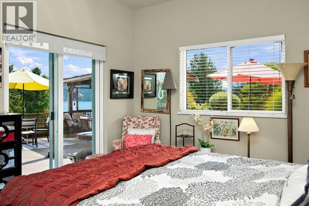 491 Woodland Avenue, Gibsons, British Columbia  V0N 1V1 - Photo 26 - R3160978