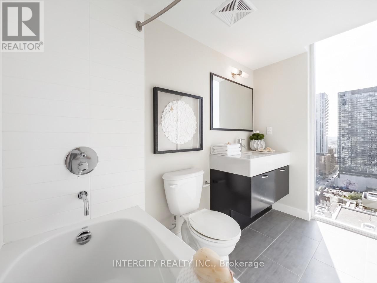 2503 - 126 Simcoe Street, Toronto, Ontario  M5H 4E6 - Photo 16 - C13738634