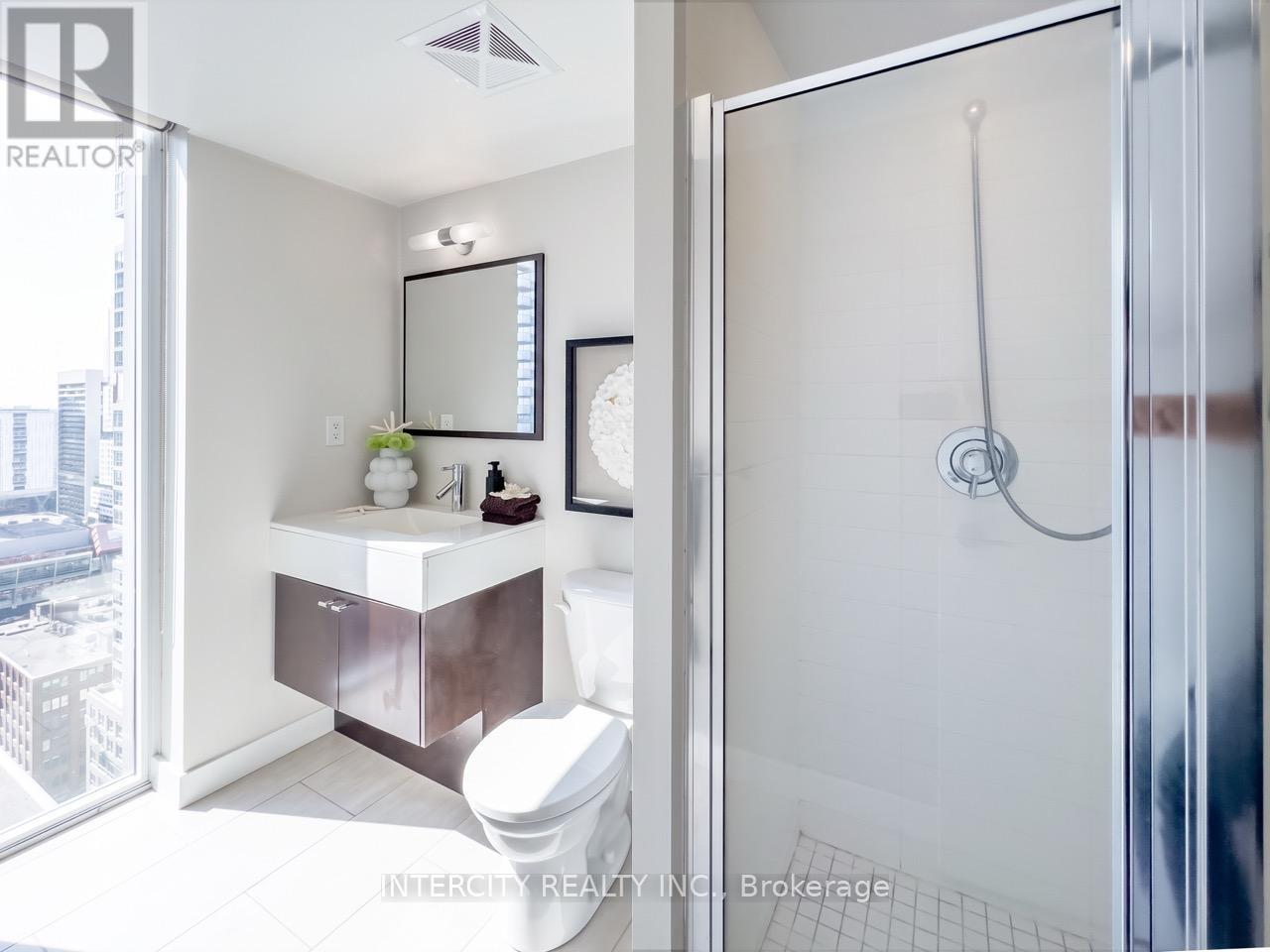 2503 - 126 Simcoe Street, Toronto, Ontario  M5H 4E6 - Photo 18 - C13738634