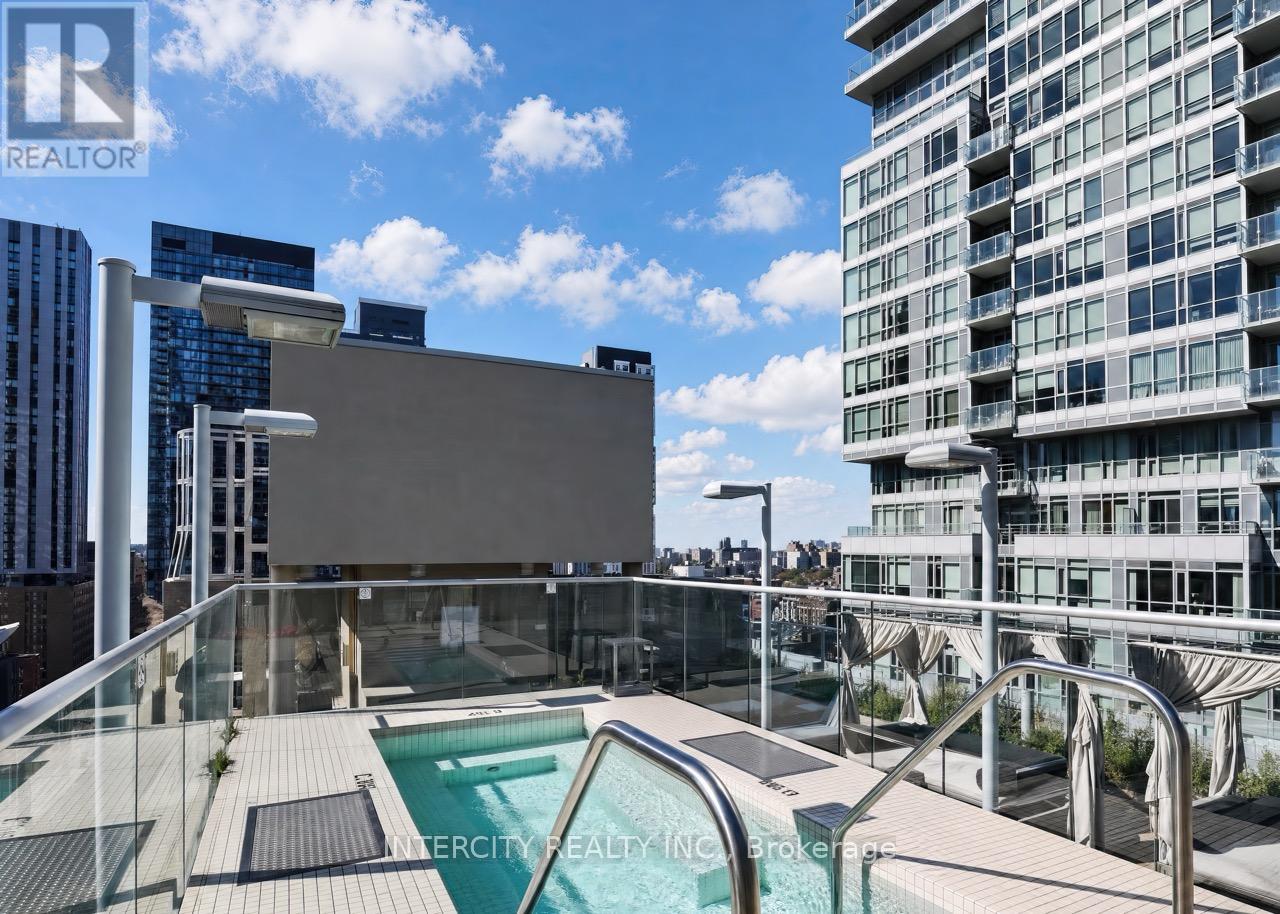2503 - 126 Simcoe Street, Toronto, Ontario  M5H 4E6 - Photo 29 - C13738634