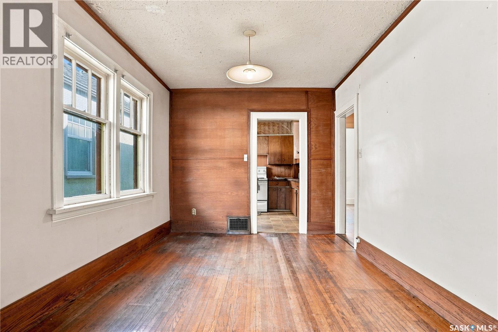 526 7th Street E, Saskatoon, Saskatchewan  S7H 0X7 - Photo 15 - SK047356