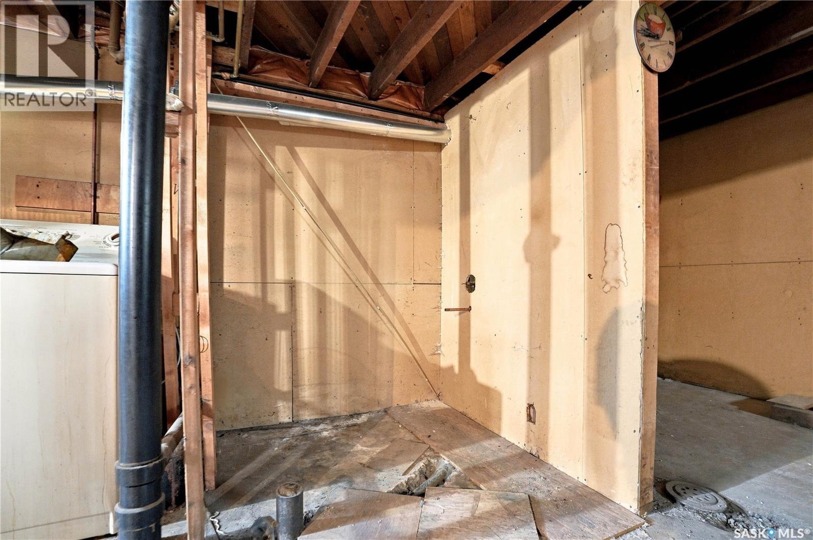 526 7th Street E, Saskatoon, Saskatchewan  S7H 0X7 - Photo 28 - SK047356