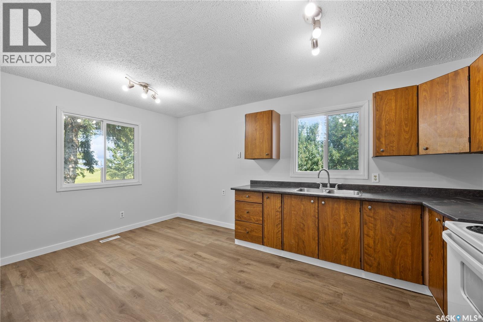 112-116 1st Avenue, Vonda, Saskatchewan  S0K 4N0 - Photo 14 - SK046783