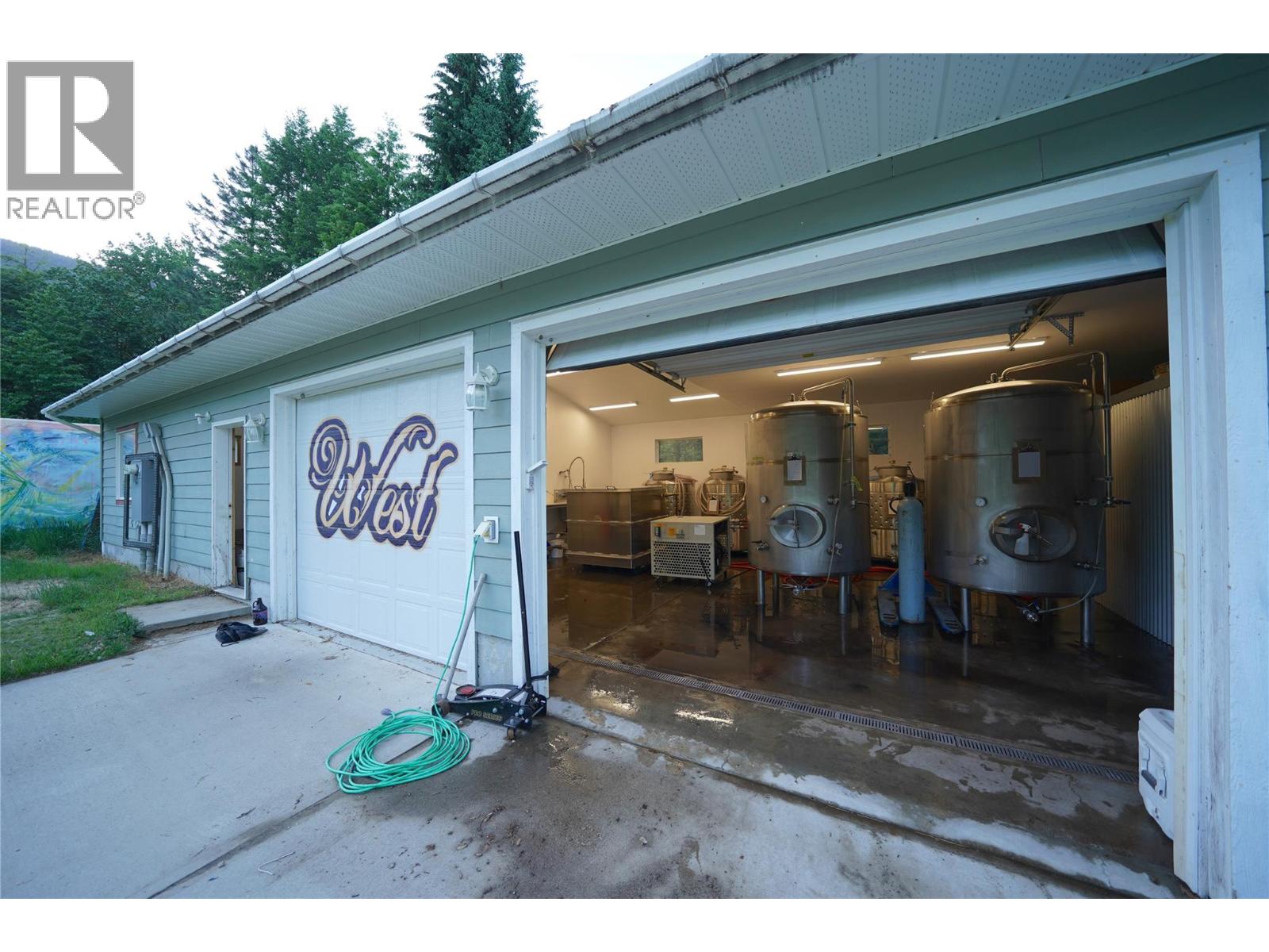 1062 Scamp Road, Castlegar, British Columbia  V1N 4R3 - Photo 88 - 10379543