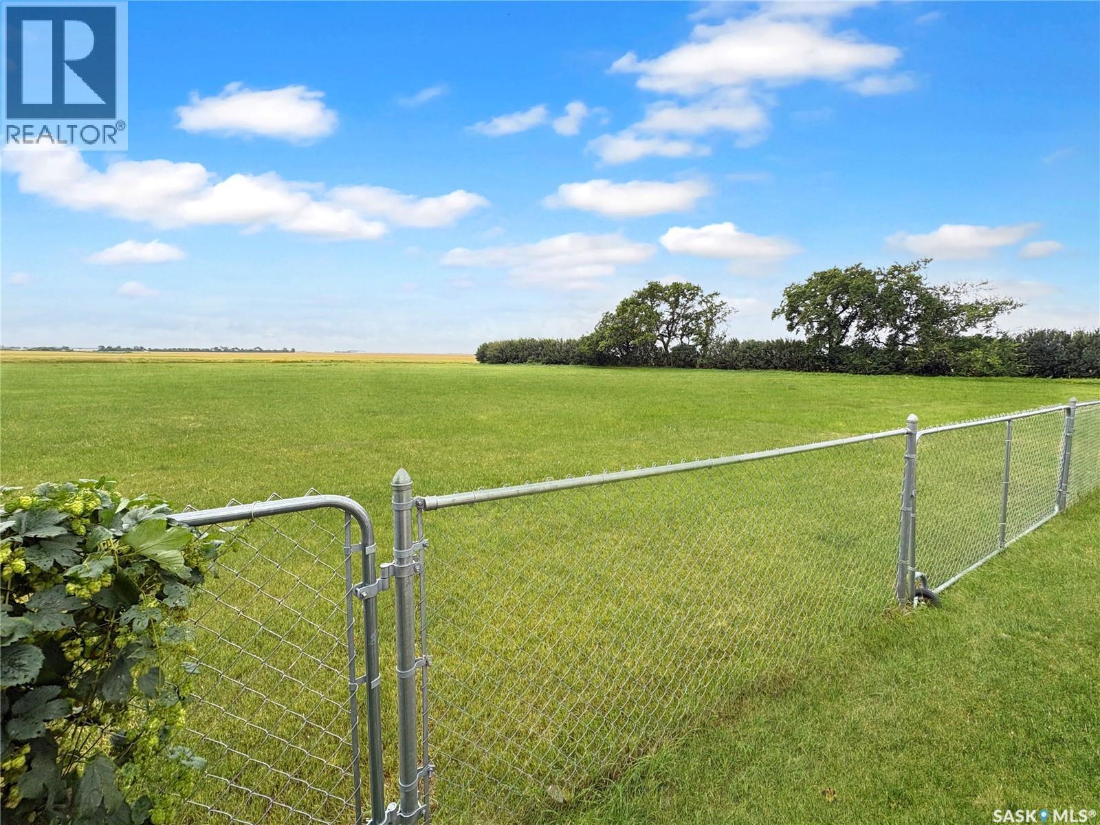 506 2nd Avenue Place, Radisson, Saskatchewan  S0K 3L0 - Photo 36 - SK047135