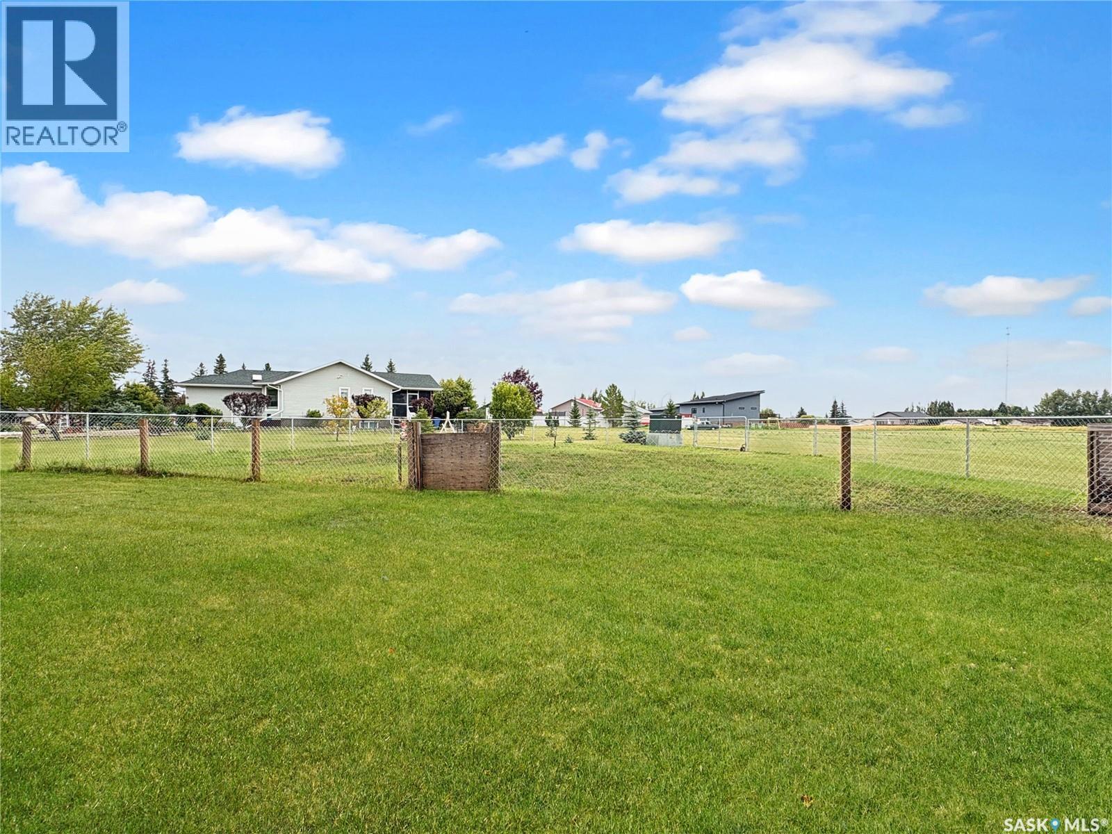 506 2nd Avenue Place, Radisson, Saskatchewan  S0K 3L0 - Photo 35 - SK047135