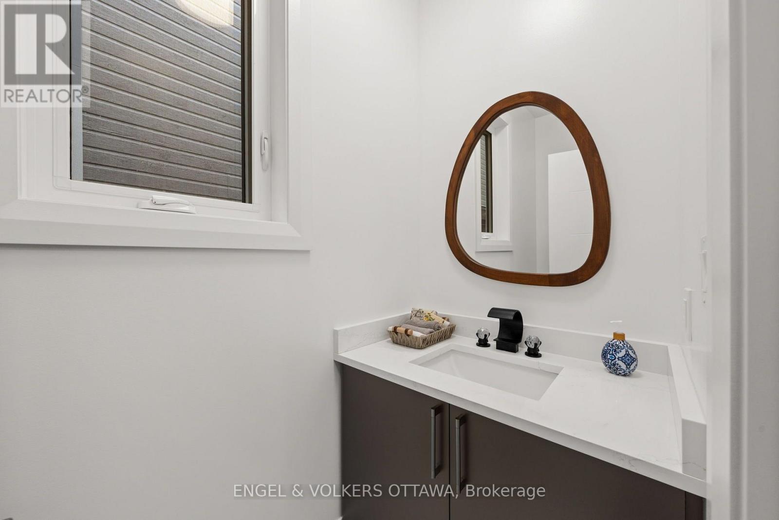 6933 Notre Dame Street, Ottawa, Ontario  K1C 1H6 - Photo 6 - X13738972