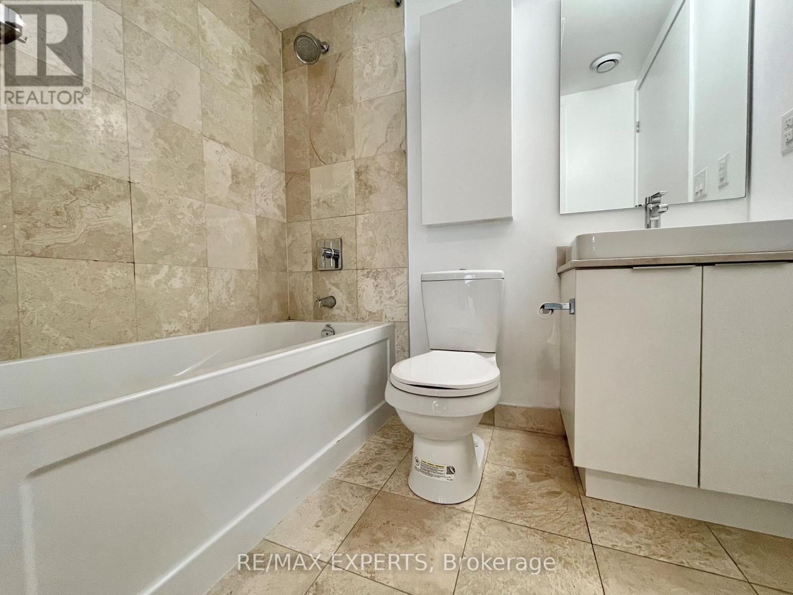 1212 - 14 York Street, Toronto, Ontario  M5J 0A9 - Photo 8 - C13738956