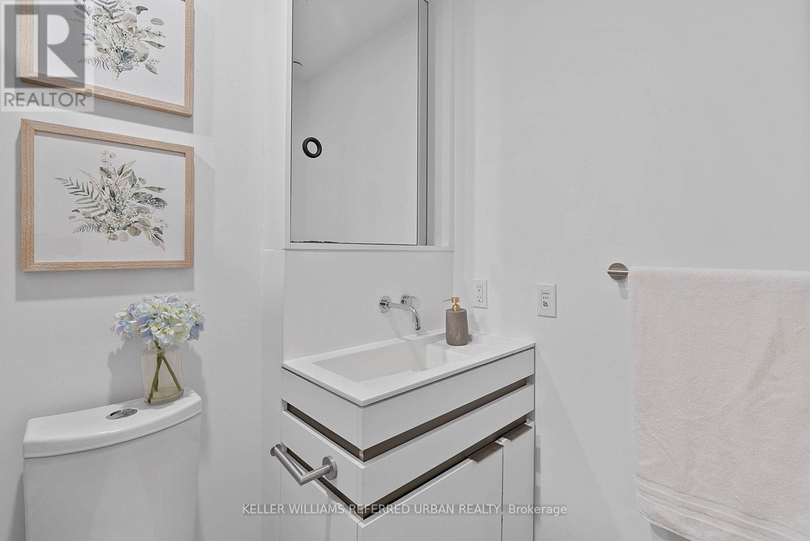 2905 - 197 Yonge Street, Toronto, Ontario  M5B 0C1 - Photo 12 - C13739020