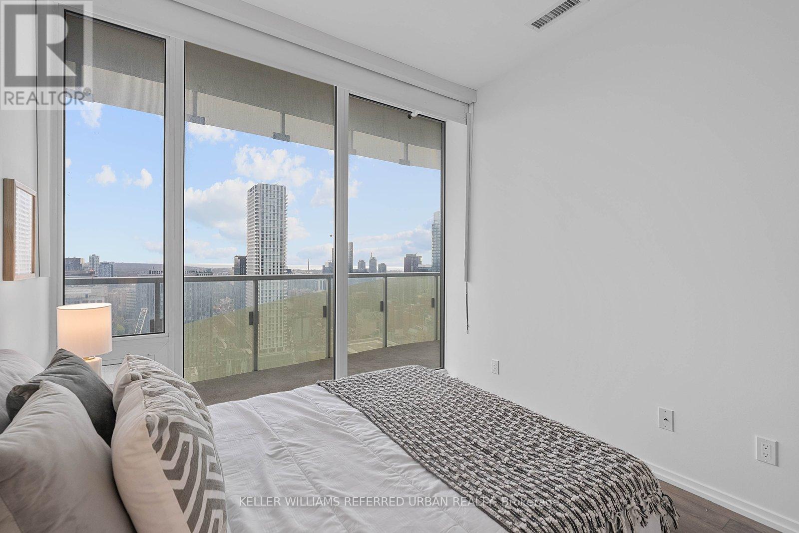 2905 - 197 Yonge Street, Toronto, Ontario  M5B 0C1 - Photo 8 - C13739020