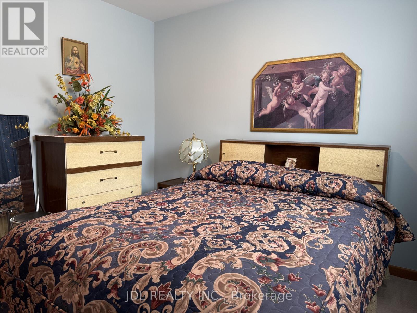 Room - 28 Orangewood Crescent, Toronto, Ontario M1W 1C6 - Photo 3 - E13739006