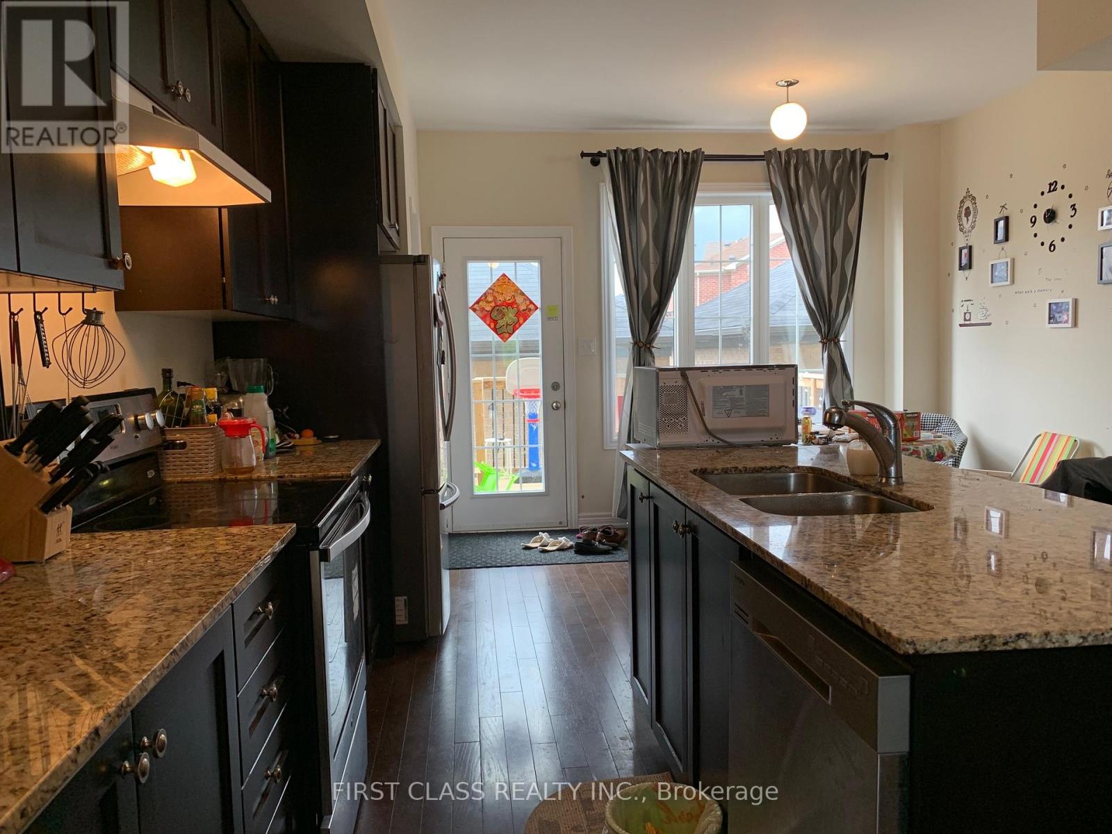 1782 Donald Cousens Parkway, Markham, Ontario L6B 0V5 - Photo 2 - N13738964