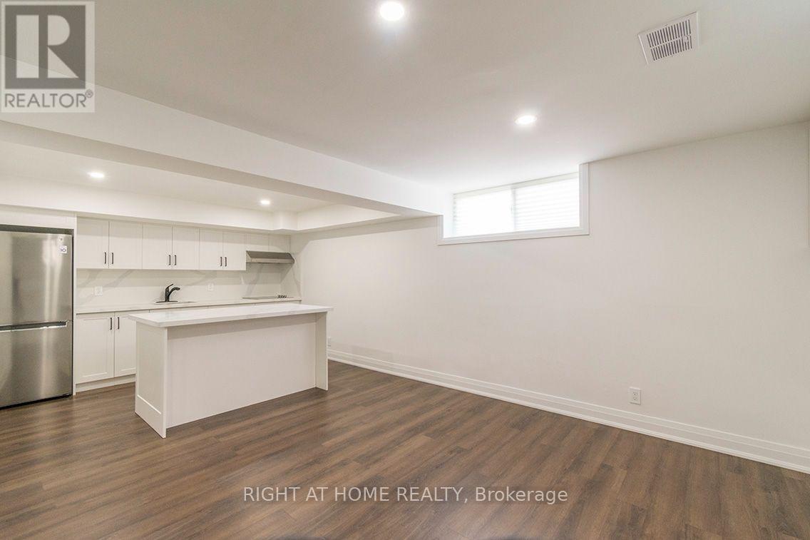 Bsmt - 186 Driscoll Road, Richmond Hill, Ontario L4C 4H7 - Photo 5 - N13738968
