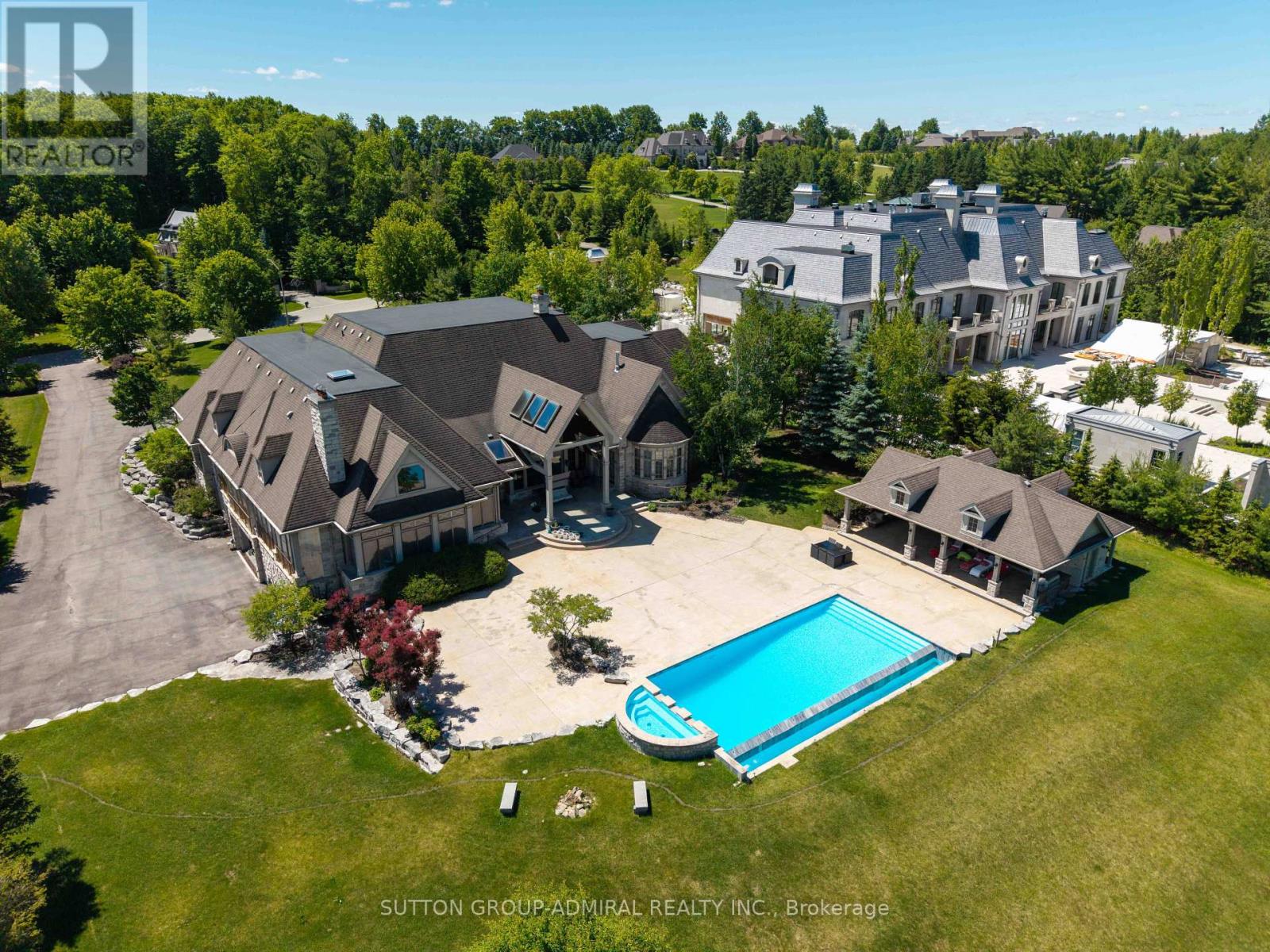 66 Scotch Valley Drive, King, Ontario  L7B 1L9 - Photo 3 - N13739010