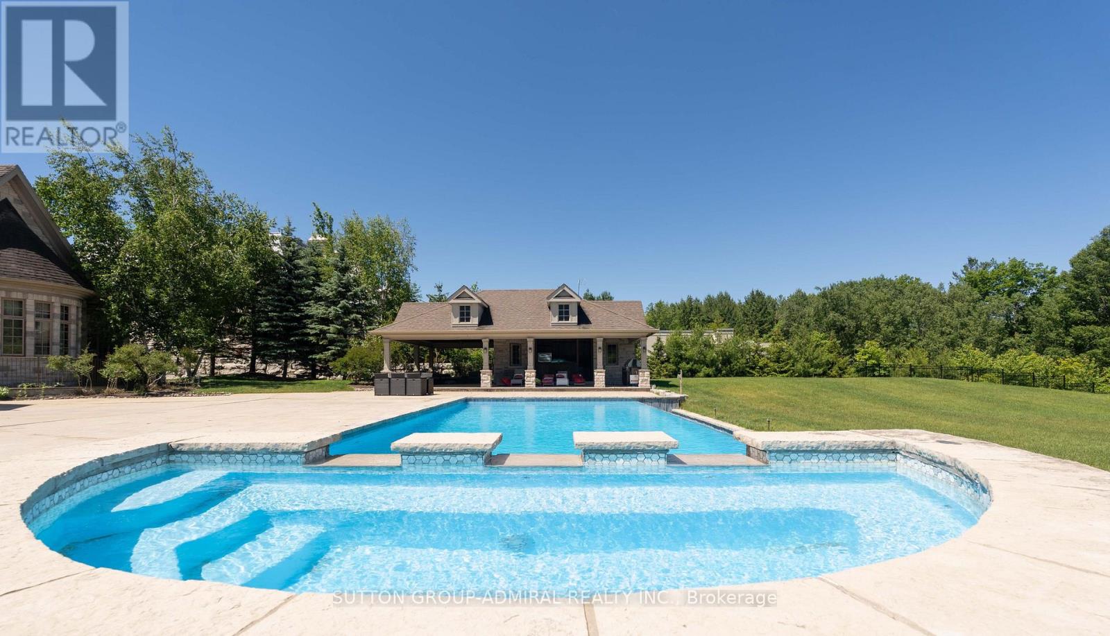 66 Scotch Valley Drive, King, Ontario  L7B 1L9 - Photo 7 - N13739010