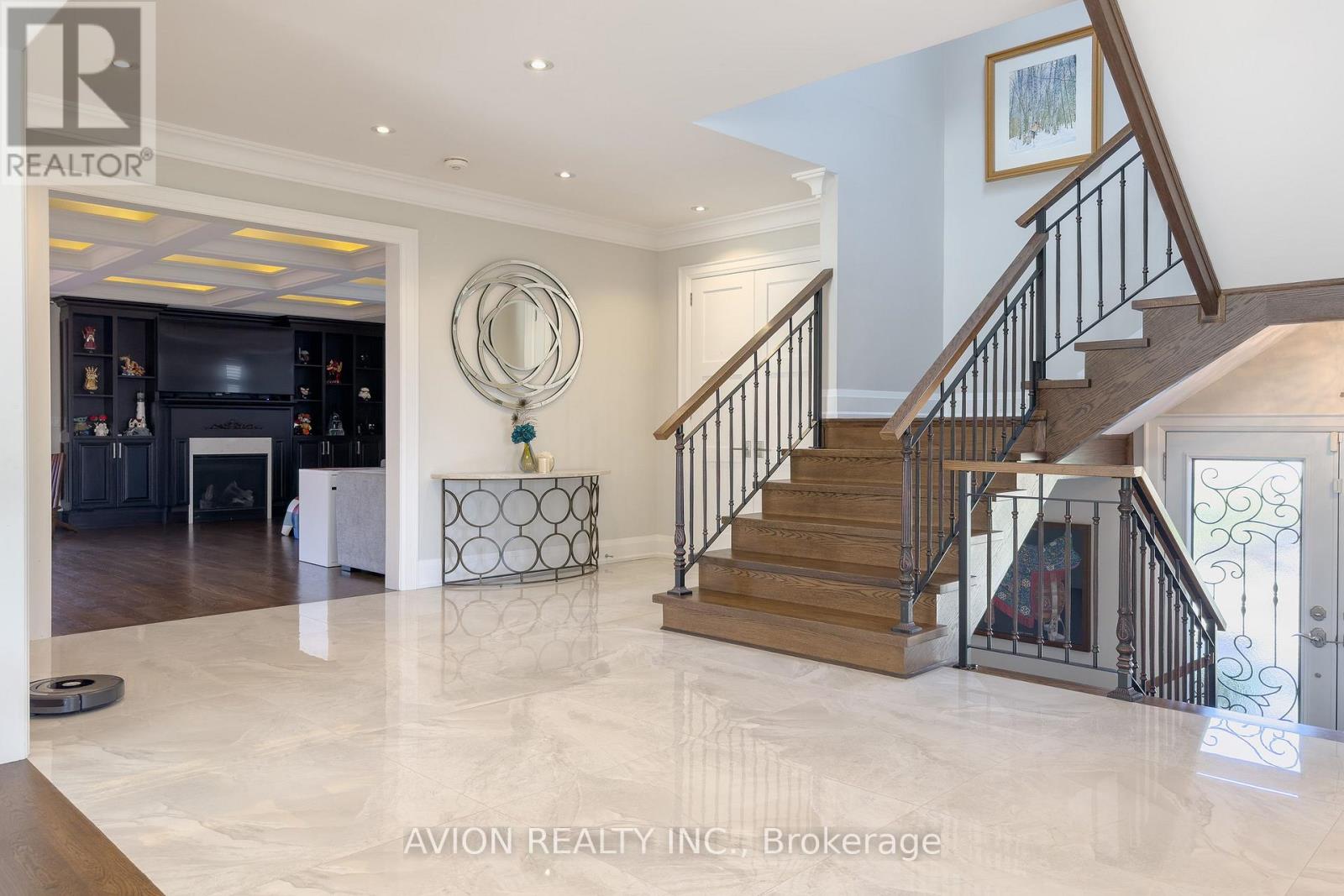 220 Falstaff Avenue, Toronto, Ontario  M6L 2E9 - Photo 13 - W13738962
