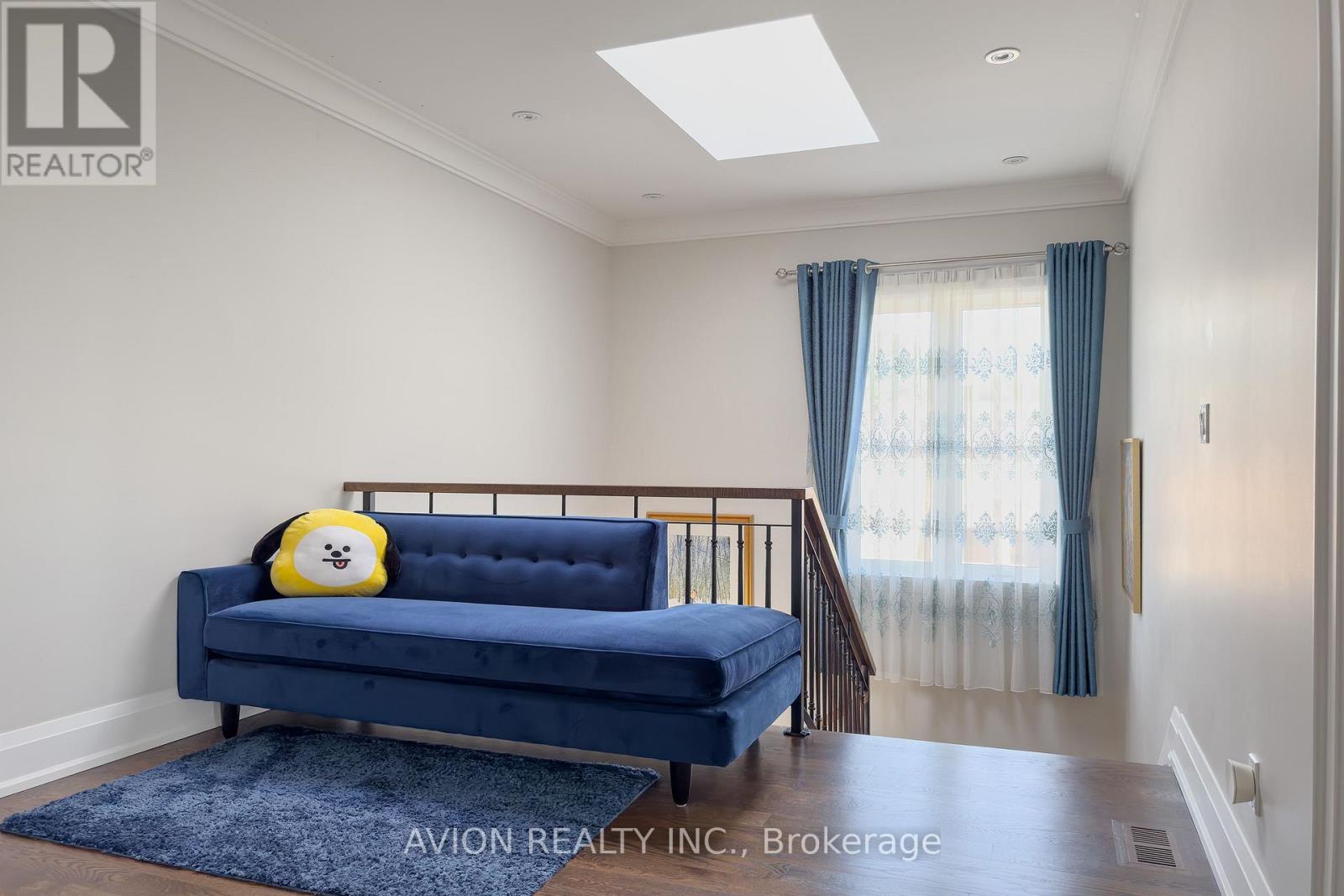 220 Falstaff Avenue, Toronto, Ontario  M6L 2E9 - Photo 15 - W13738962