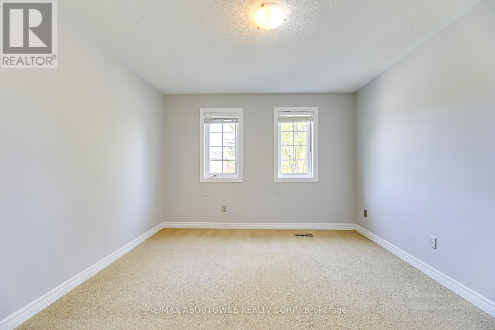 2290 Woodmont Crescent S, Oakville, Ontario  L6M 5A1 - Photo 33 - W13738998