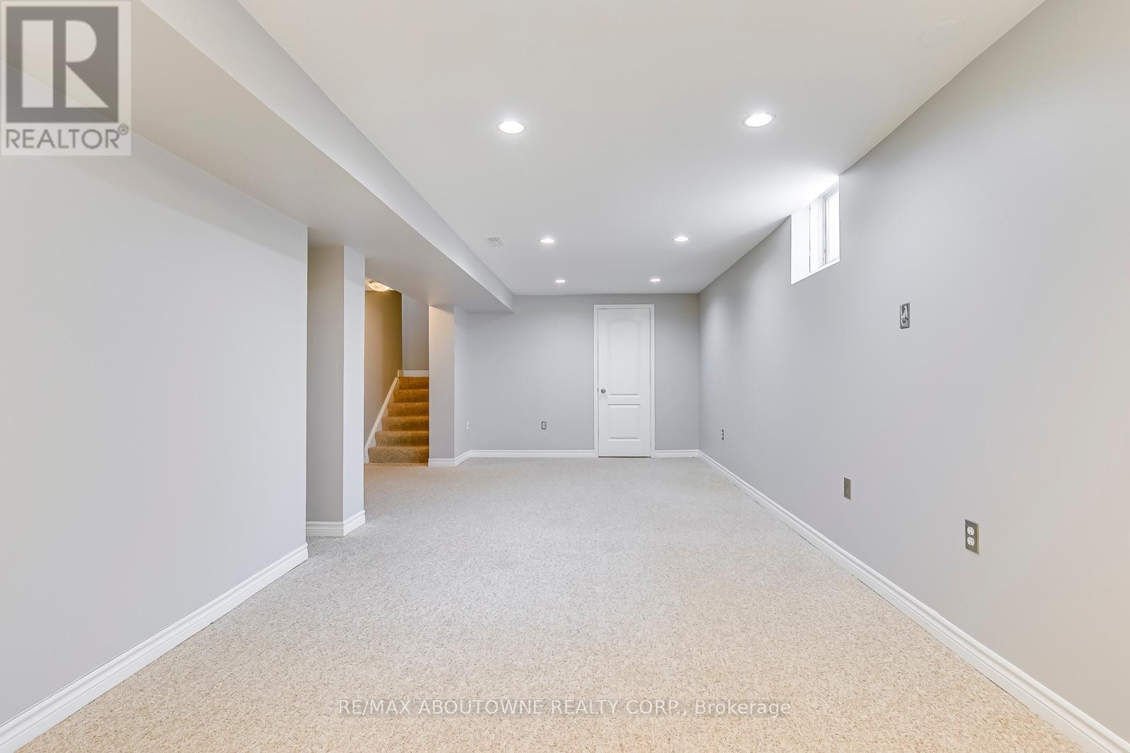 2290 Woodmont Crescent S, Oakville, Ontario  L6M 5A1 - Photo 40 - W13738998