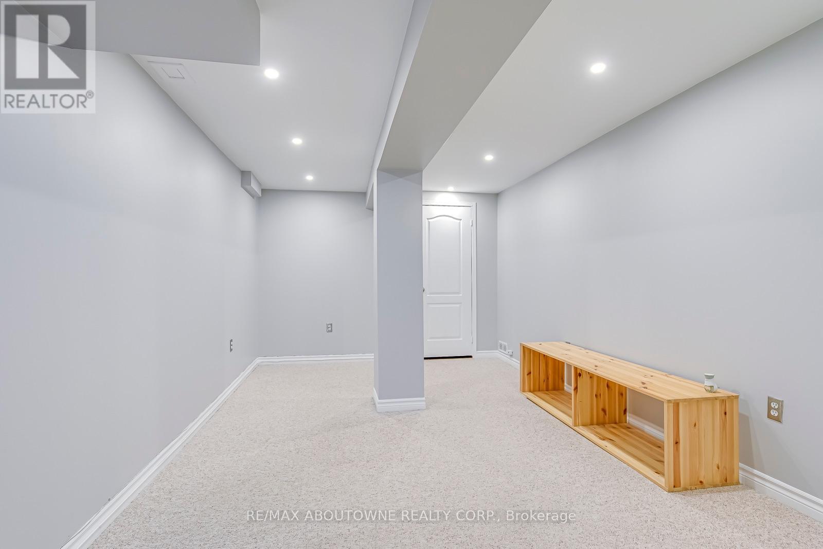 2290 Woodmont Crescent S, Oakville, Ontario  L6M 5A1 - Photo 41 - W13738998