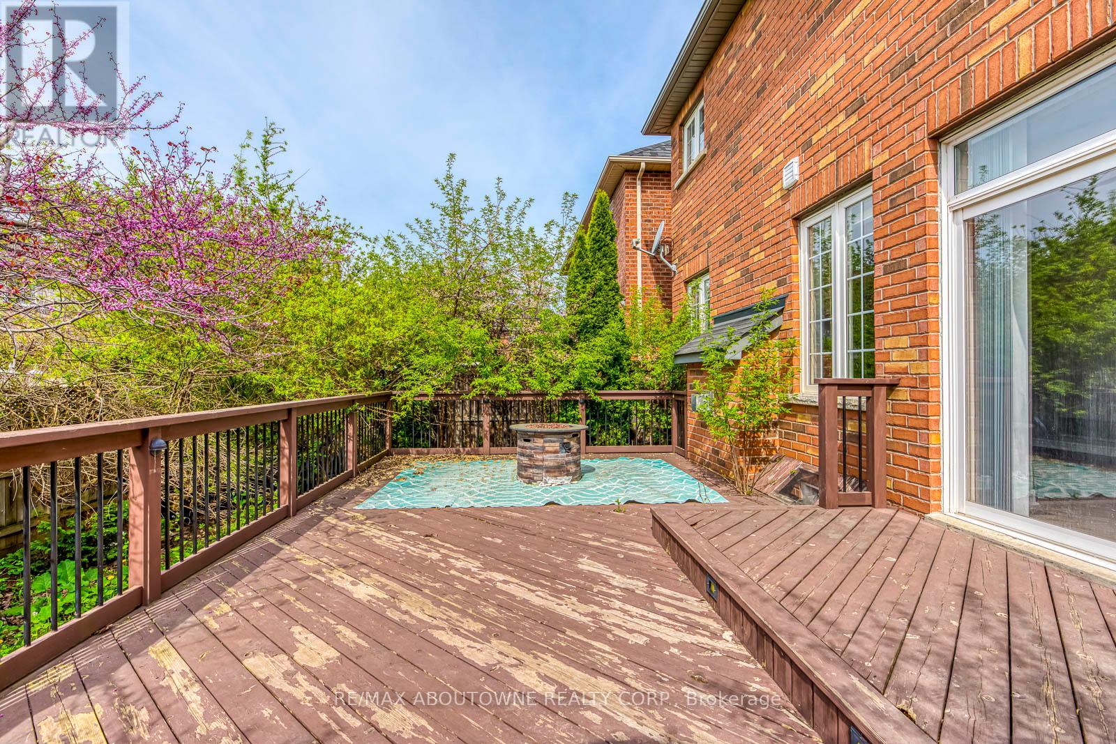 2290 Woodmont Crescent S, Oakville, Ontario  L6M 5A1 - Photo 46 - W13738998