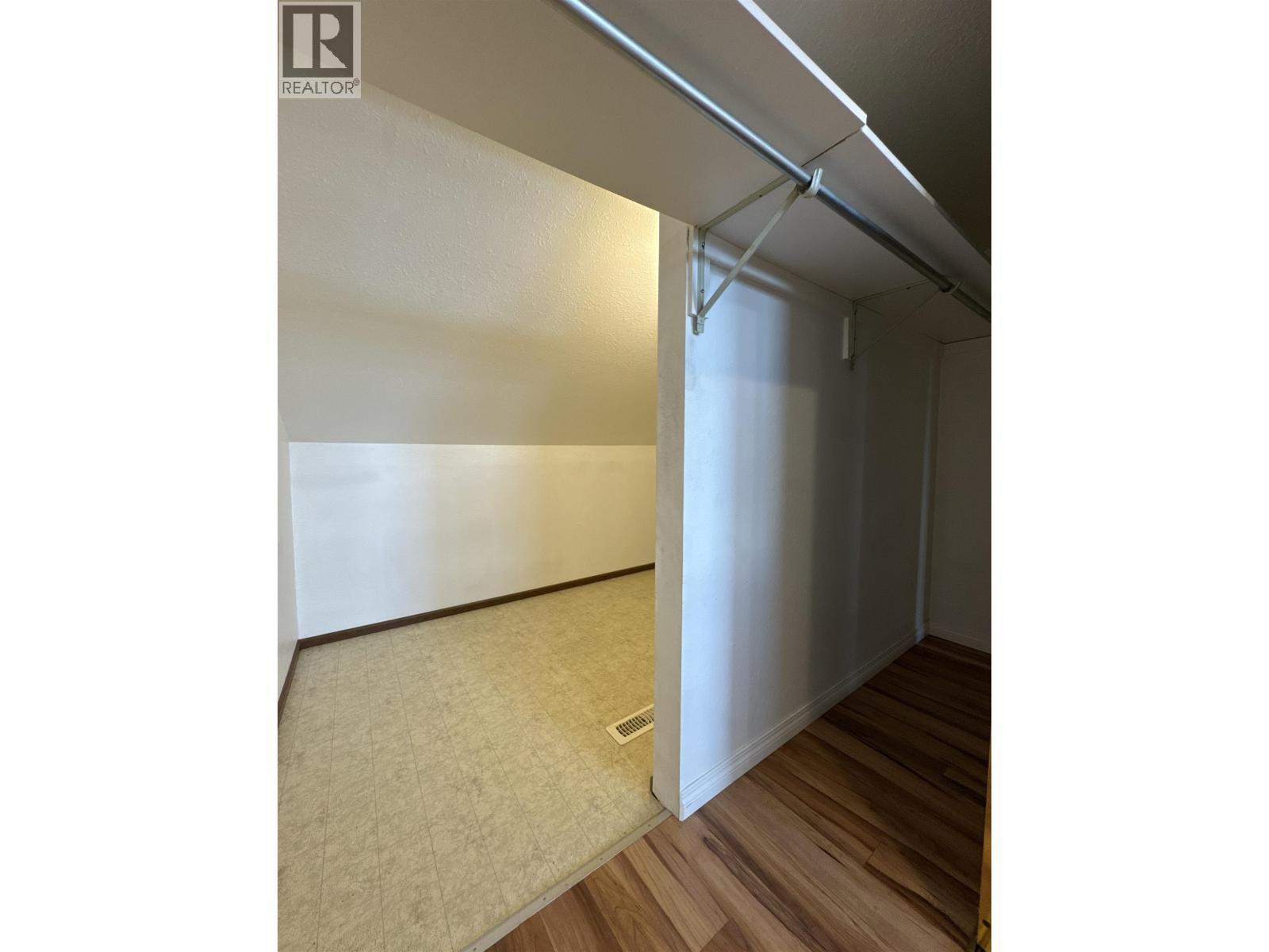 8820 107a Avenue, Fort St. John, British Columbia  V1J 5Z1 - Photo 14 - R3160900