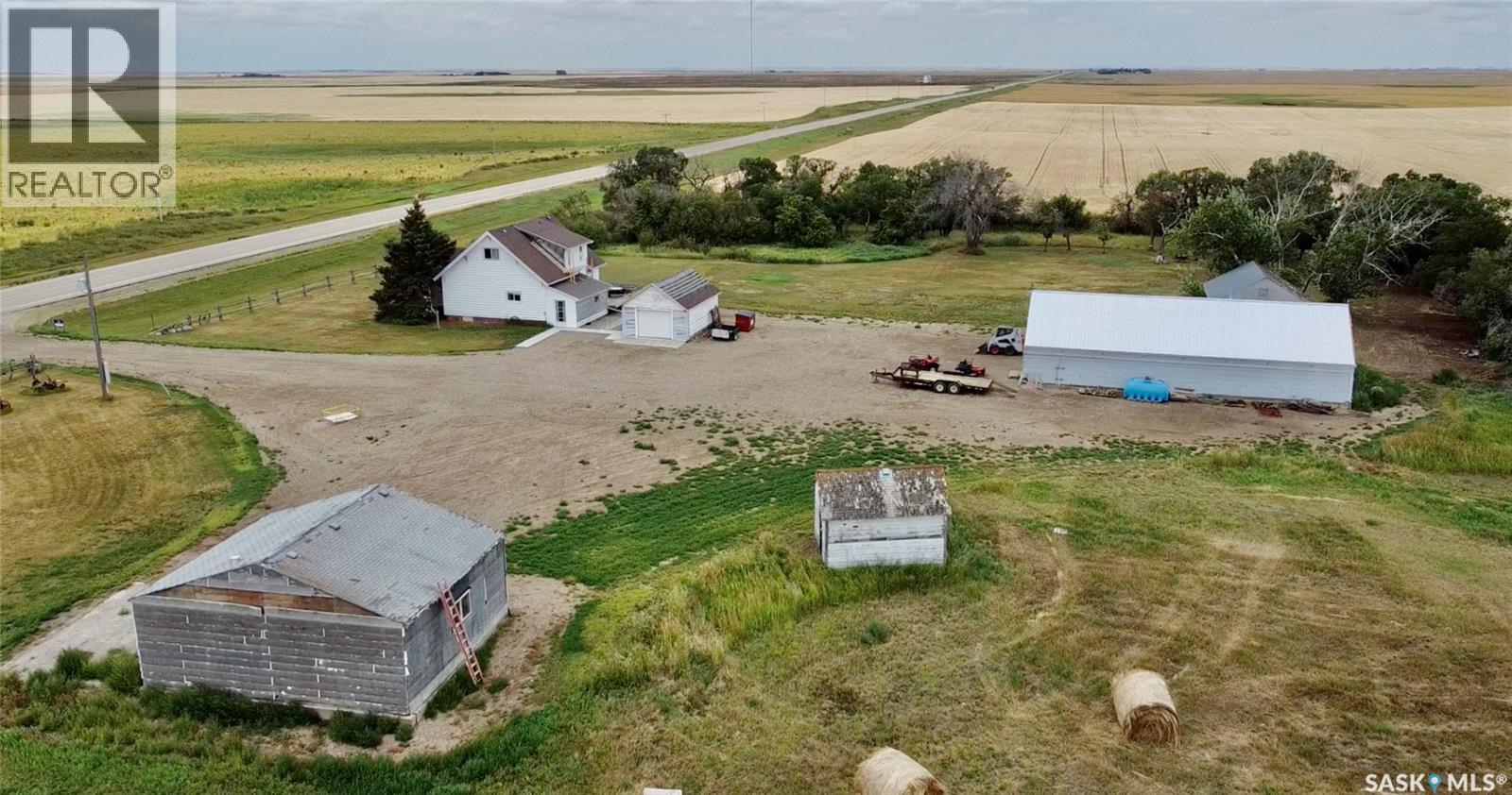 Rm Of Sutton Acreage, Sutton Rm No. 103, Saskatchewan  S0H 1X0 - Photo 2 - SK025886