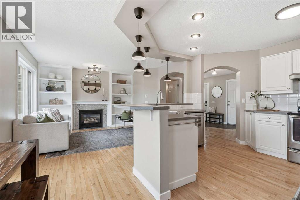 321 Douglas Ridge Circle Se, Calgary, Alberta  T2Z 3H5 - Photo 17 - A2341676