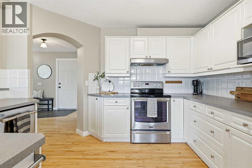 321 Douglas Ridge Circle Se, Calgary, Alberta  T2Z 3H5 - Photo 12 - A2341676