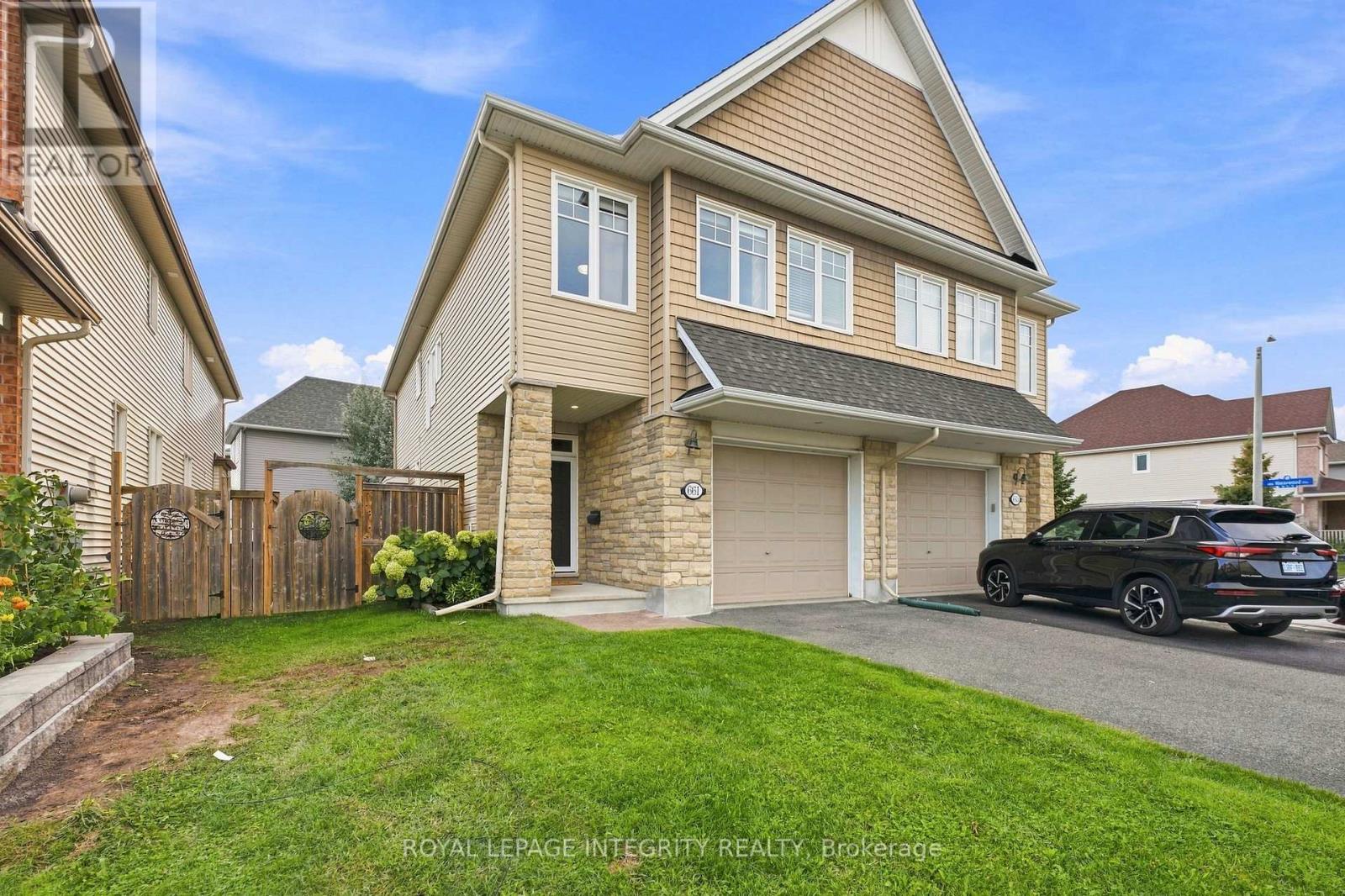 661 Willowmere Way, Ottawa, Ontario K1T 0K1 - Photo 2 - X13739046