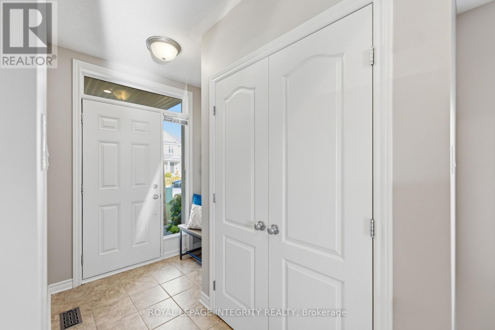 661 Willowmere Way, Ottawa, Ontario K1T 0K1 - Photo 4 - X13739046