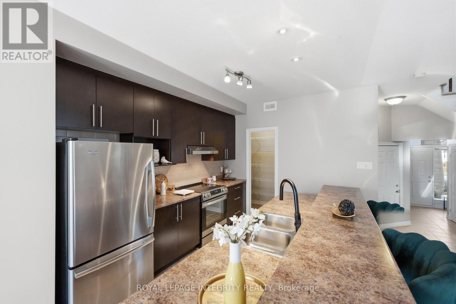 661 Willowmere Way, Ottawa, Ontario  K1T 0K1 - Photo 8 - X13739046