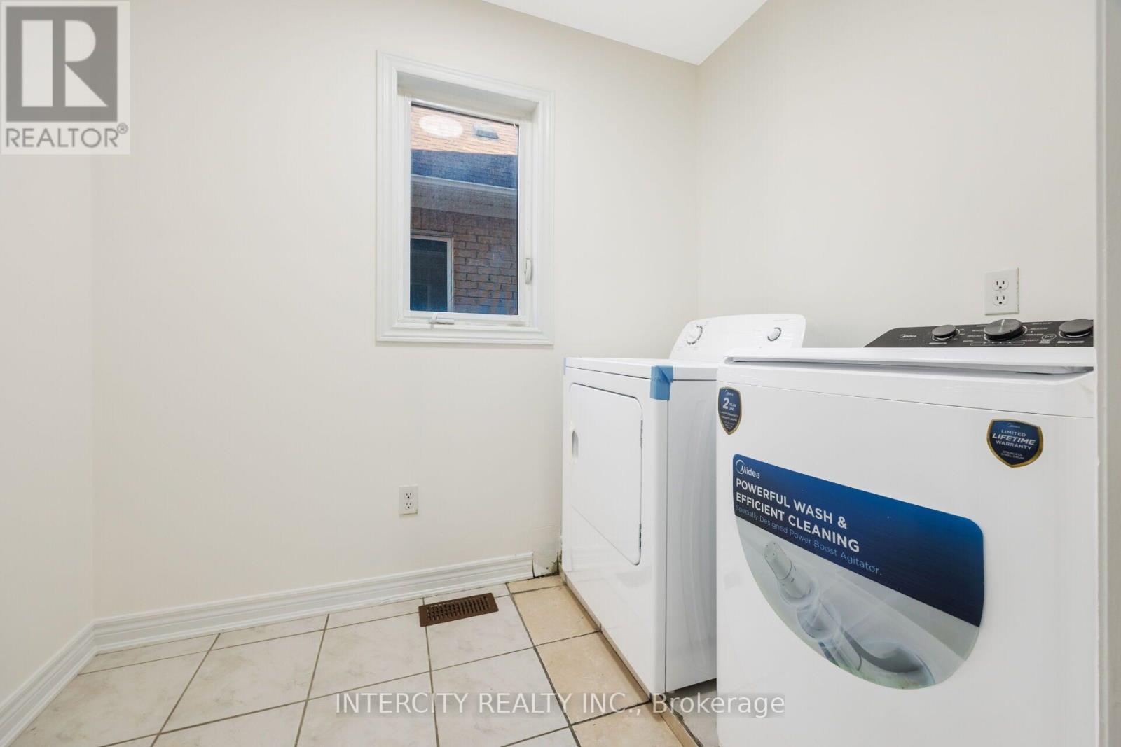 50 Royal Vista Road, Brampton, Ontario L6Y 0N5 - Photo 37 - W13739032