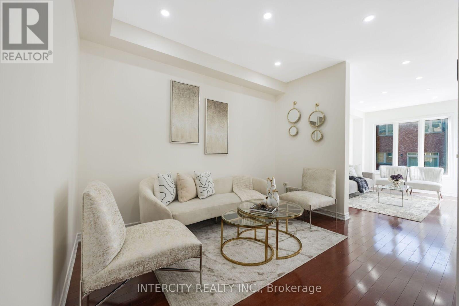 50 Royal Vista Road, Brampton, Ontario L6Y 0N5 - Photo 6 - W13739032