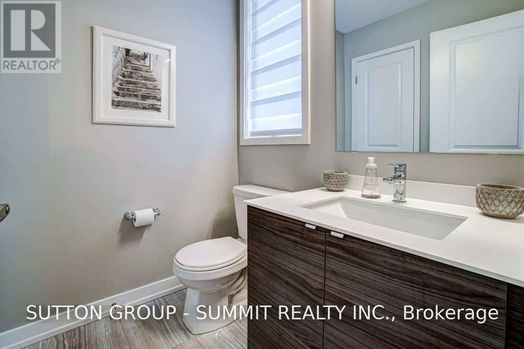 221 Wheat Boom Drive, Oakville, Ontario L6H 7C3 - Photo 3 - W13739048