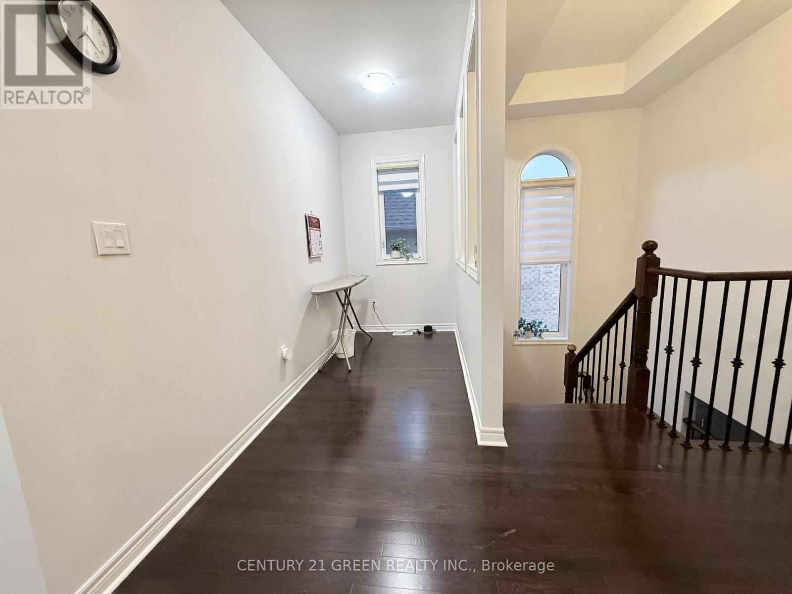 Upper - 43 Black Diamond Crescent, Brampton, Ontario L6X 1A2 - Photo 18 - W13739052