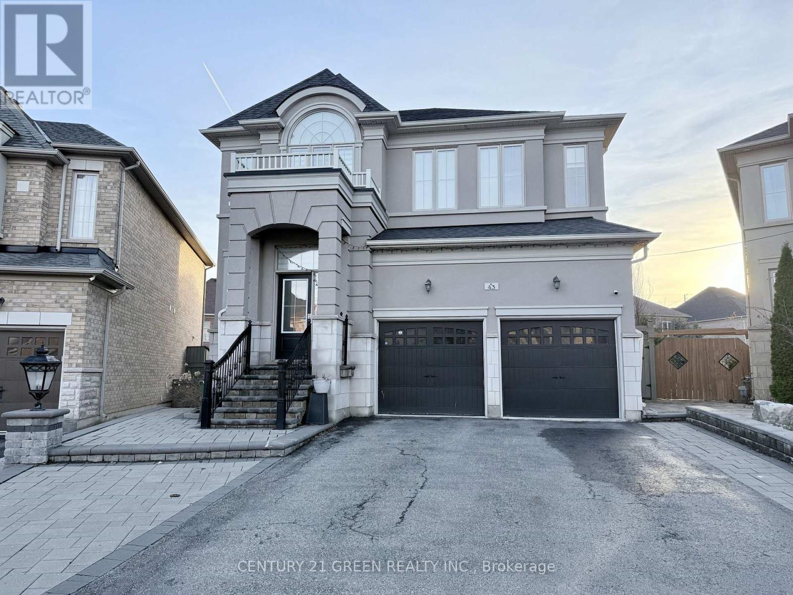 Upper - 43 Black Diamond Crescent, Brampton, Ontario L6X 1A2 - Photo 2 - W13739052