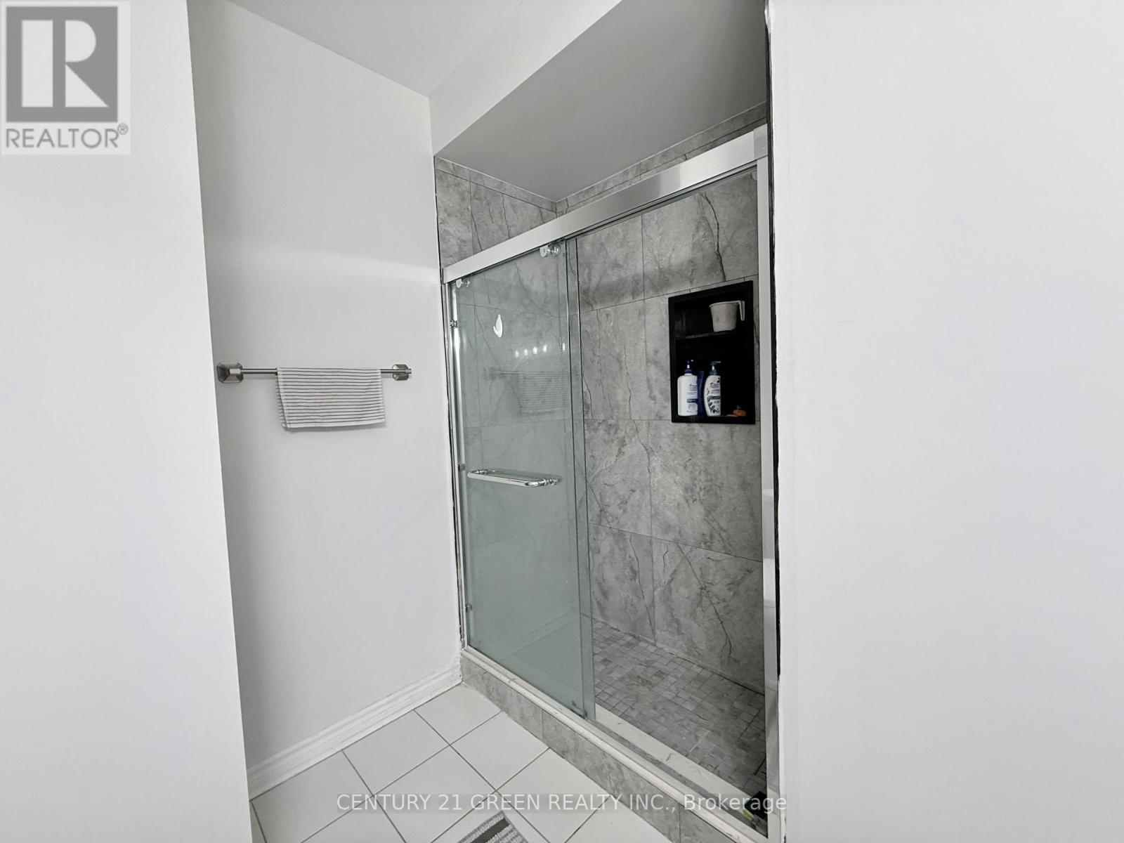 Upper - 43 Black Diamond Crescent, Brampton, Ontario L6X 1A2 - Photo 31 - W13739052