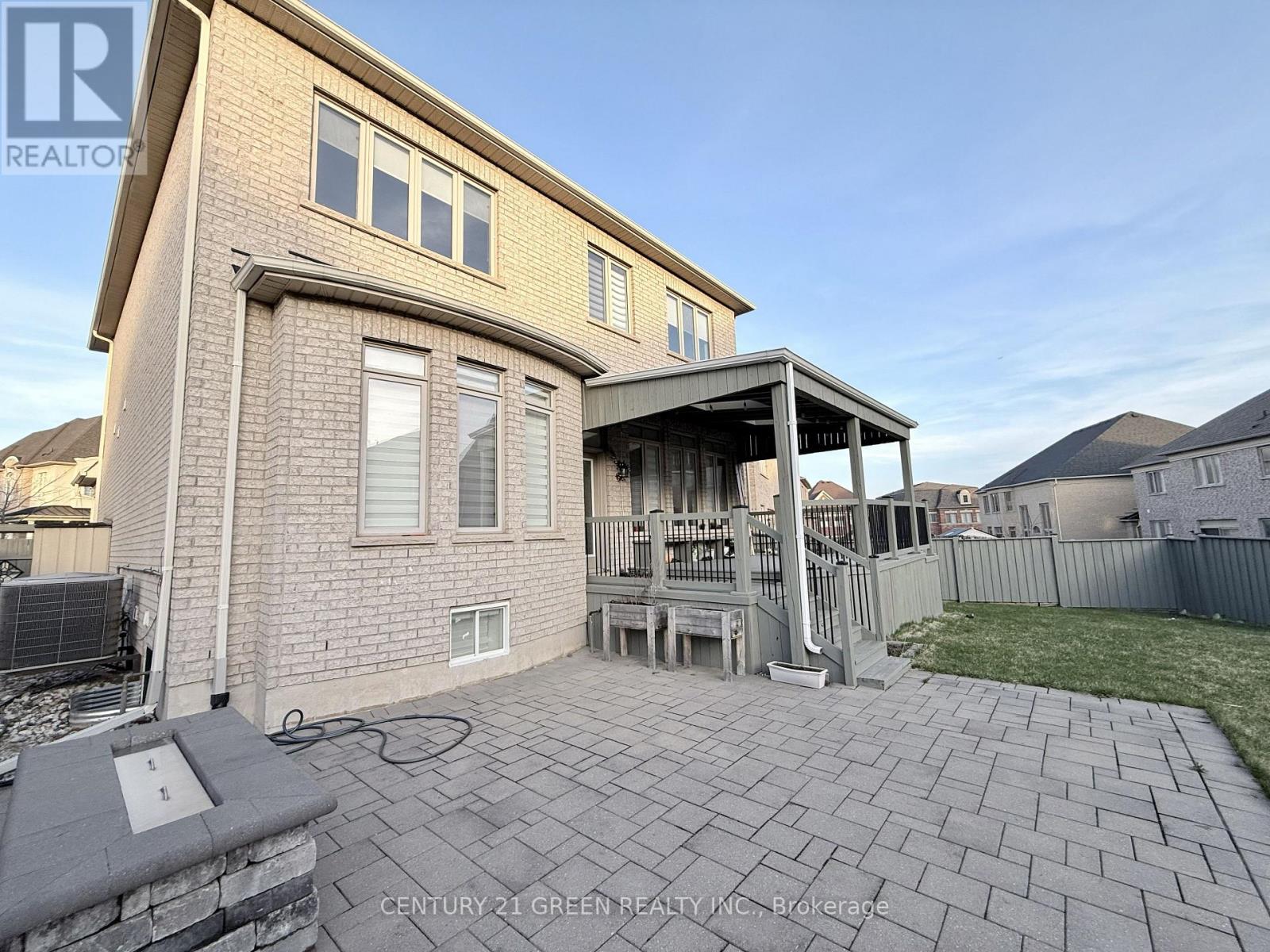 Upper - 43 Black Diamond Crescent, Brampton, Ontario L6X 1A2 - Photo 39 - W13739052