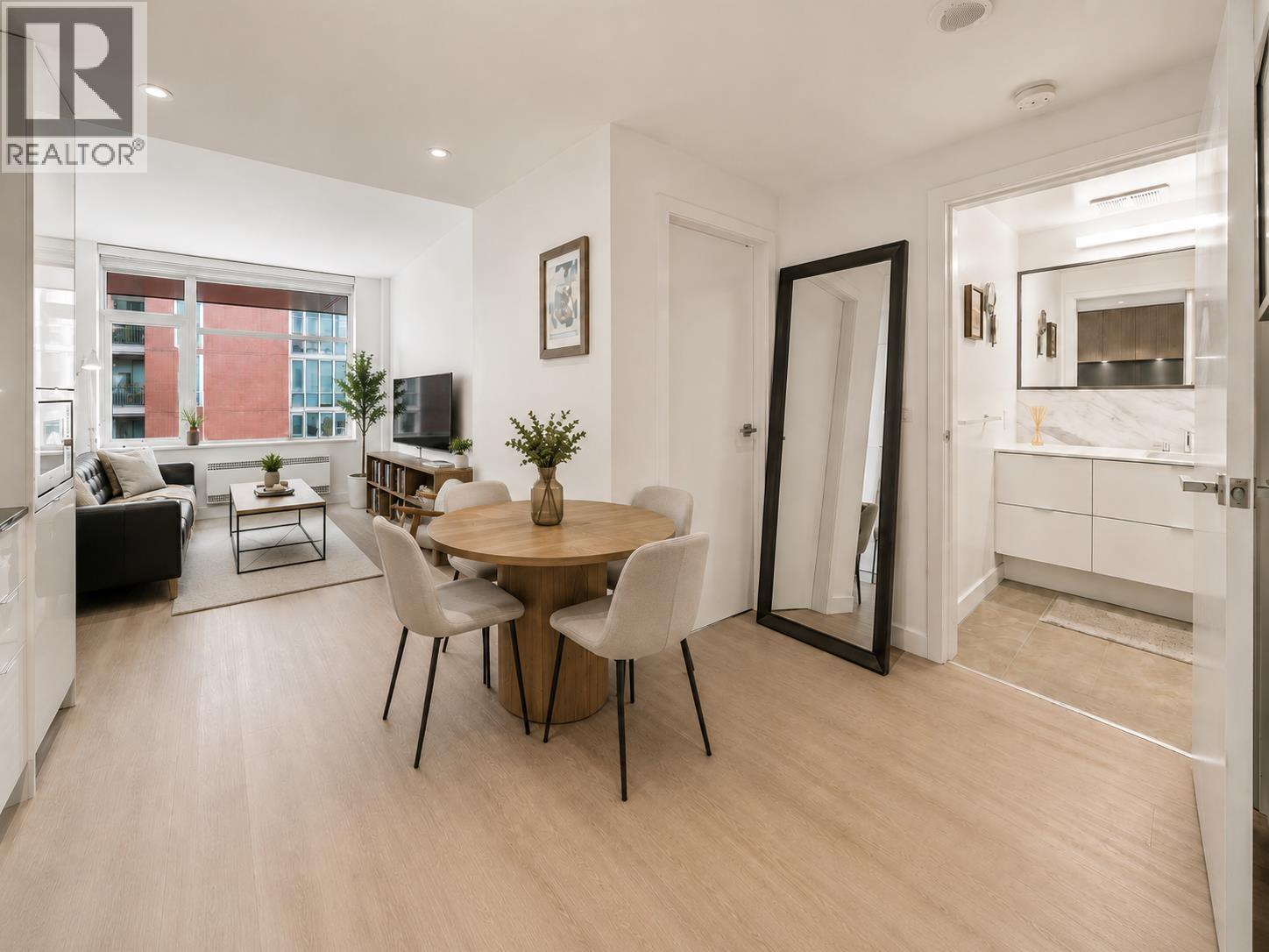 710 209 E 7th Avenue, Vancouver, British Columbia  V5T 0H3 - Photo 3 - R3160935